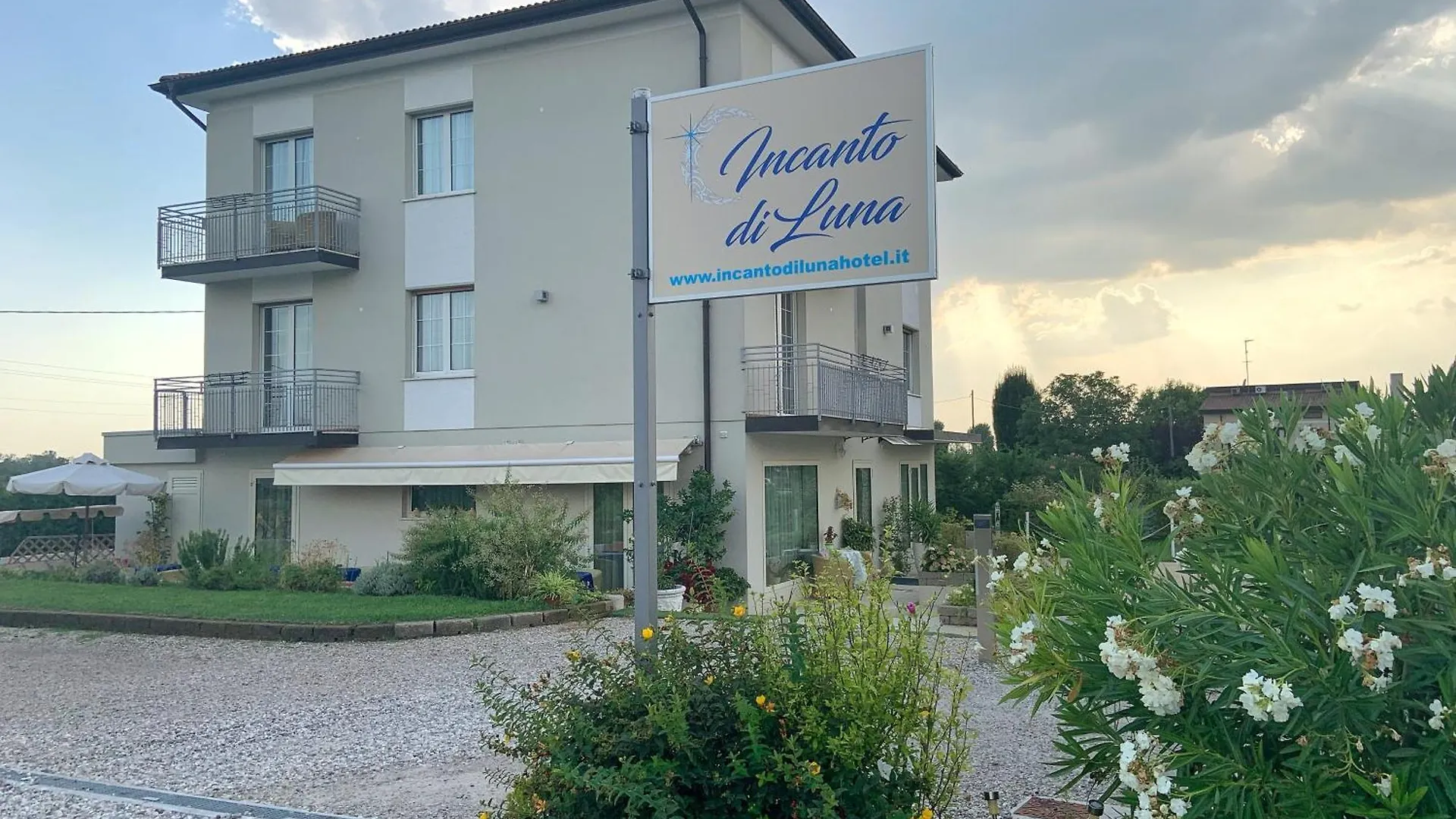 Incanto di Luna Hotel Sirmione Italia